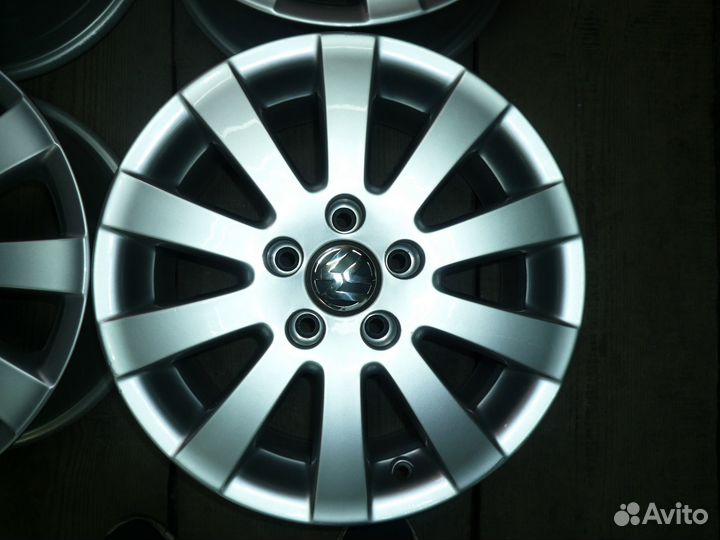 Диски литые оригинал Passat B6 Milwaukee R16 5x112