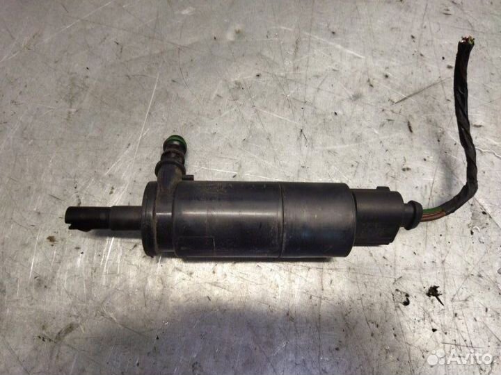 Насос омывателя фар Skoda Octavia А5 1.8 cdaa 2011