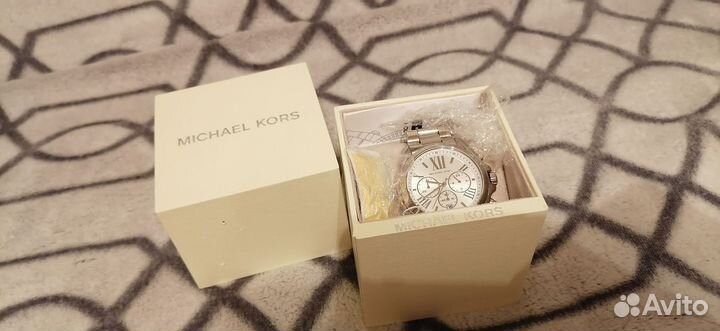 Часы Michael kors