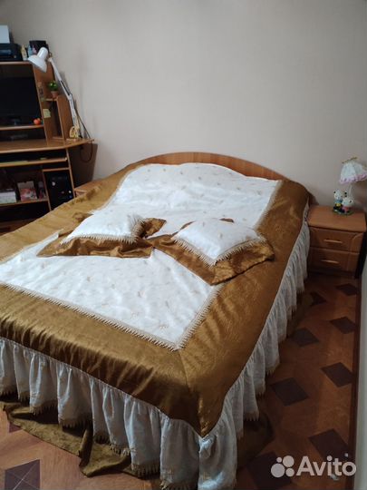 Спальный гарнитур бу