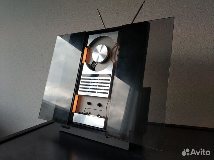 Bang & Olufsen BeoSound Ouverture Дания