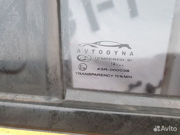 Стекло двери заднее правое Daewoo Gentra