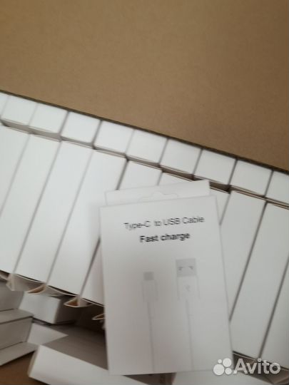 Type-c/Lightning. USB/Type-c. USB/Lightning