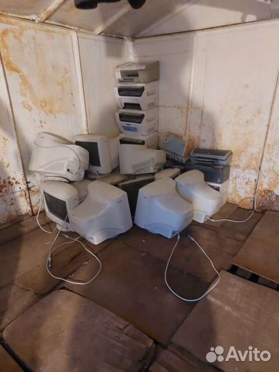 Старые мониторы, разные модели