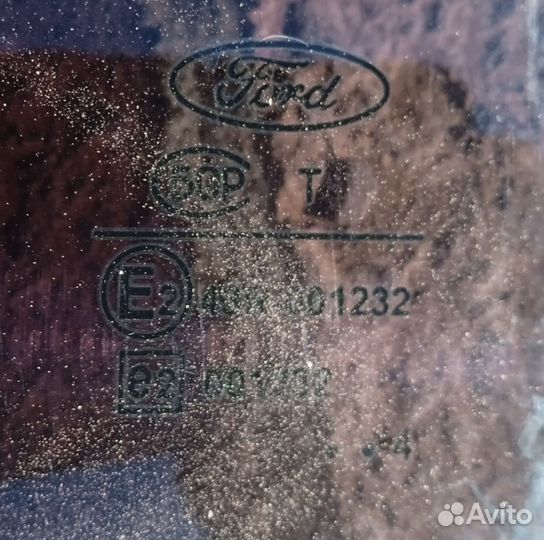 Стекло задней правой двери Ford Focus 1