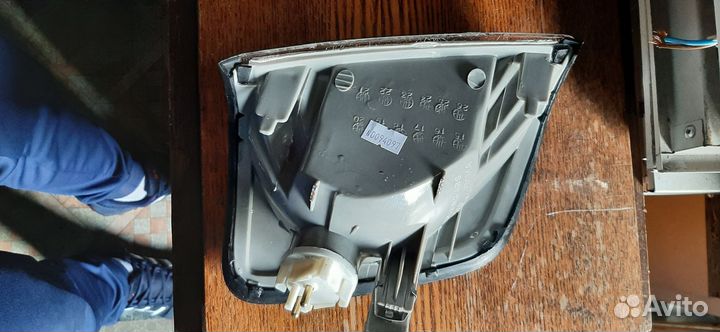 Поворотник на mercedes w124