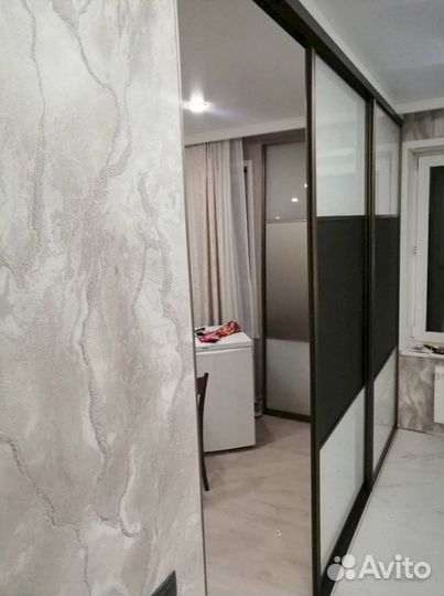 Стеклянная перегородка