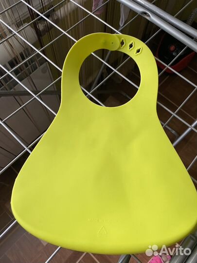 Слюнявчик силиконовый