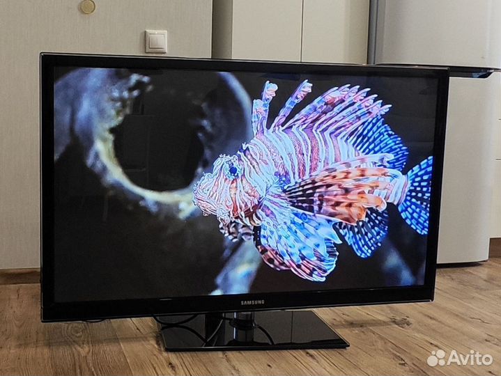 Телевизор samsung 50 дюймов HD ps51d550