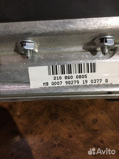 Mercedes W210 Подушка безопасности в торпедо