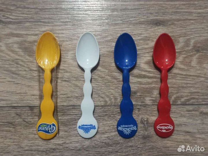 Ложки пластиковые, многоразовые. Новые