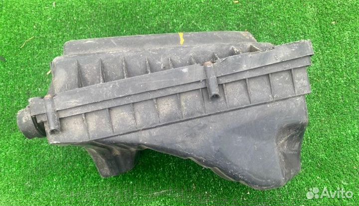 Корпус воздушного фильтра Opel Astra 1.6 2004