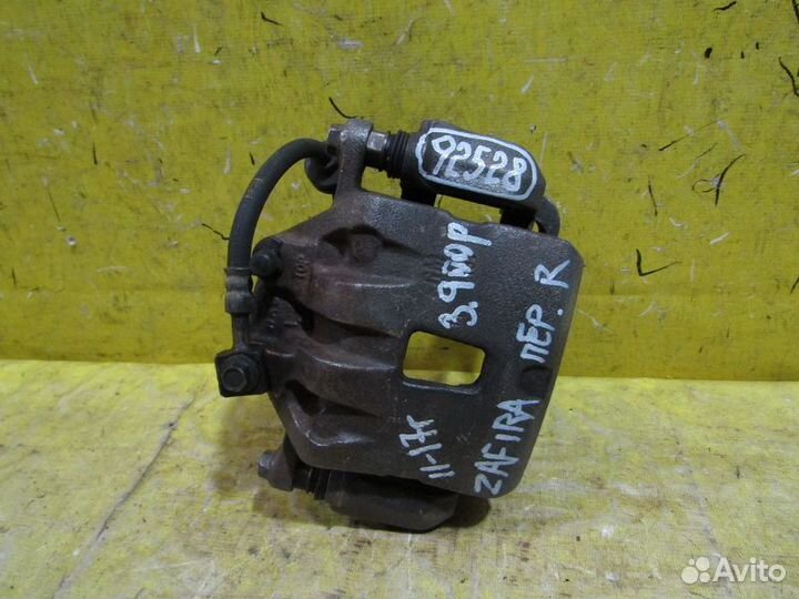 Суппорт передний левый Opel Zafira 11-17г 92528