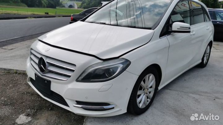Двигатель Mercedes-Benz B-Class W246 270.910 1.6