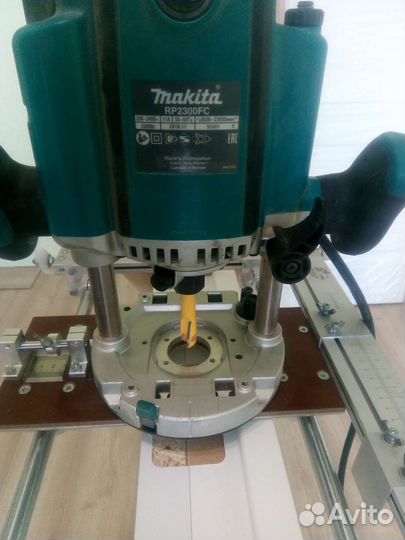 Установка межкомнатных дверей