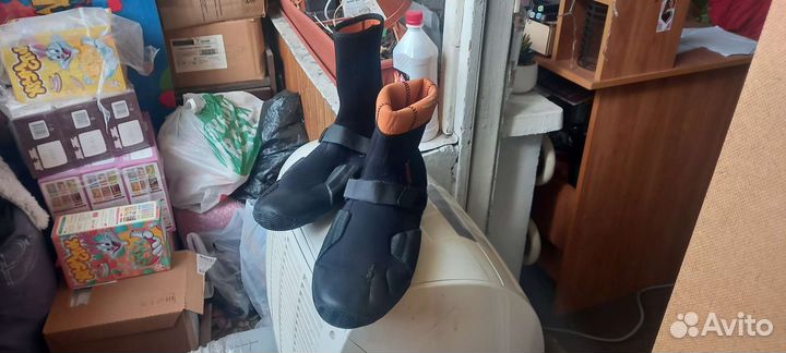 Гидрообувь