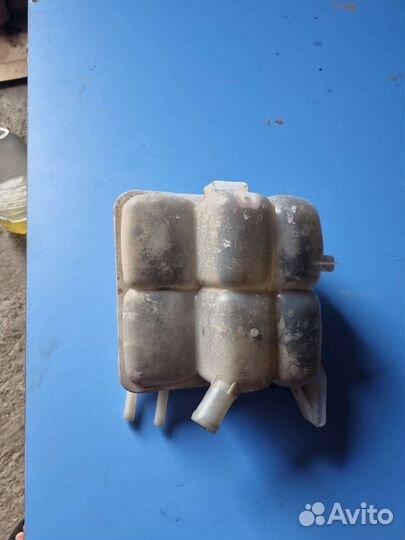 Бачок охлаждающей жидкости Ford Focus II