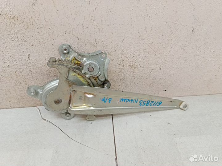 Стеклоподъемник электрический задний правый 698030