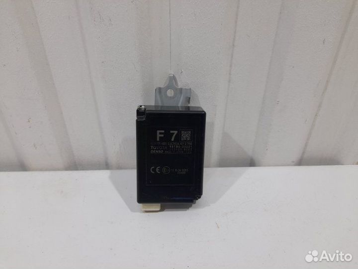 Блок электронный Toyota Camry Xv70 2AR-FE