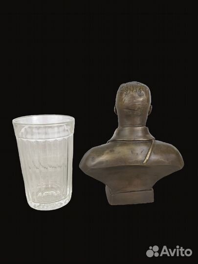 Бюст бронзовый 