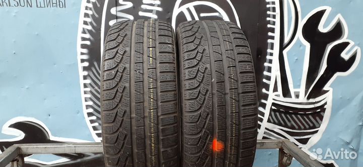 Pirelli Winter Sottozero 240 Serie II 235/45 R18