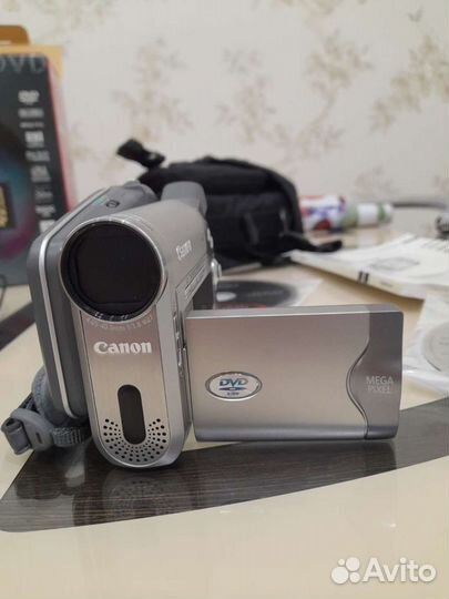 Видеокамера canon DC -10