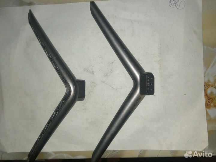 Ножки от телевизора KIVi 40U600GR