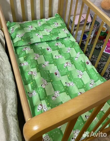 Комплект постельного белья на детскую кроватку нов