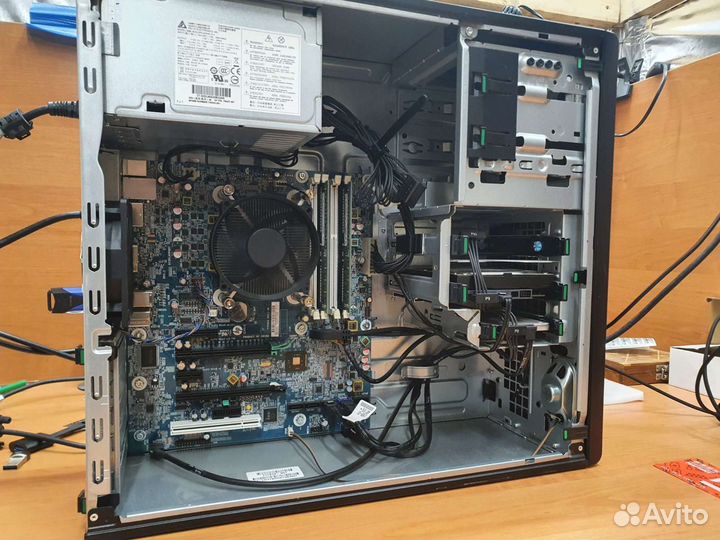 HP z230 Intel xeon e3-1245 v3; 16GB; 120ssd+1000hd
