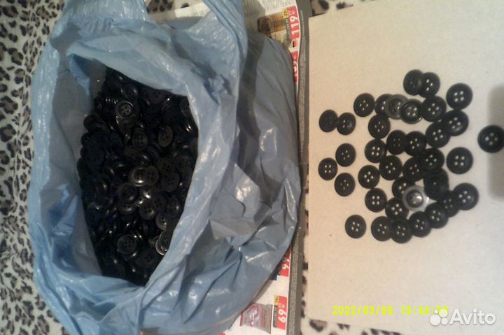 Пуговицы.(2000шт).Новые