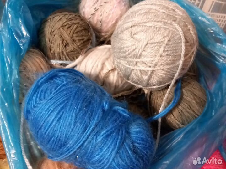 Нитки для вязания б/у