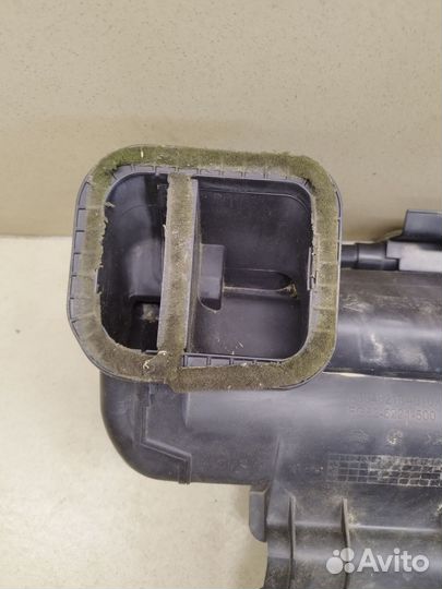 Воздухозаборник (внутри) X-Trail (T30) 2001-2006