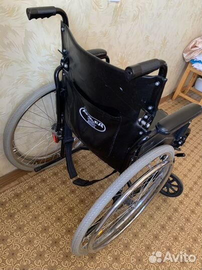 Кресло коляска для инвалидов
