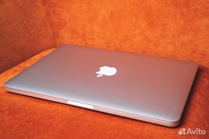 Apple macbook pro 13 2014 8/512Gb (1 цикл)