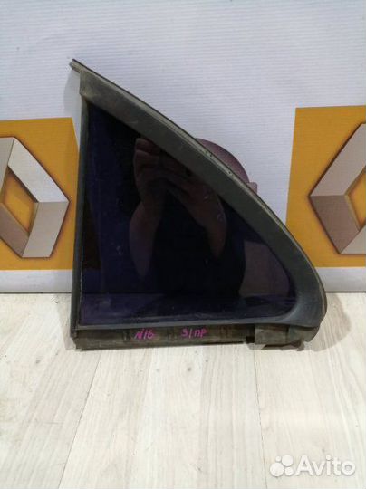 Форточка стекло двери Nissan almera N16 Прав