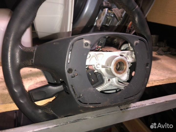 Руль Toyota Avensis T250