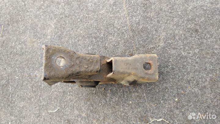 Передняя подушка двигателя Деу Леганза