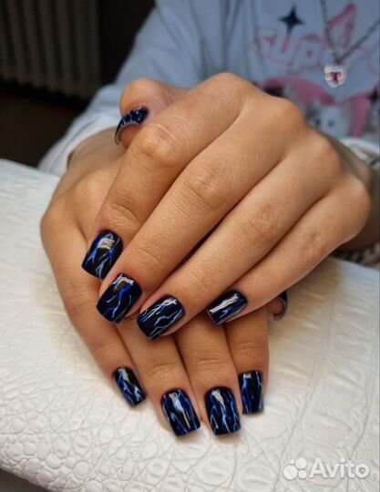 Мастер по наращиванию ногтей