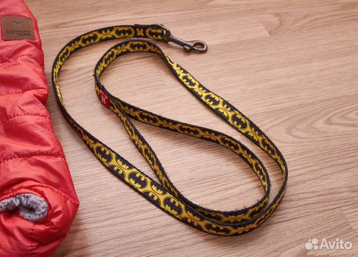 Амуниция для собак(комбинезон, поводки)