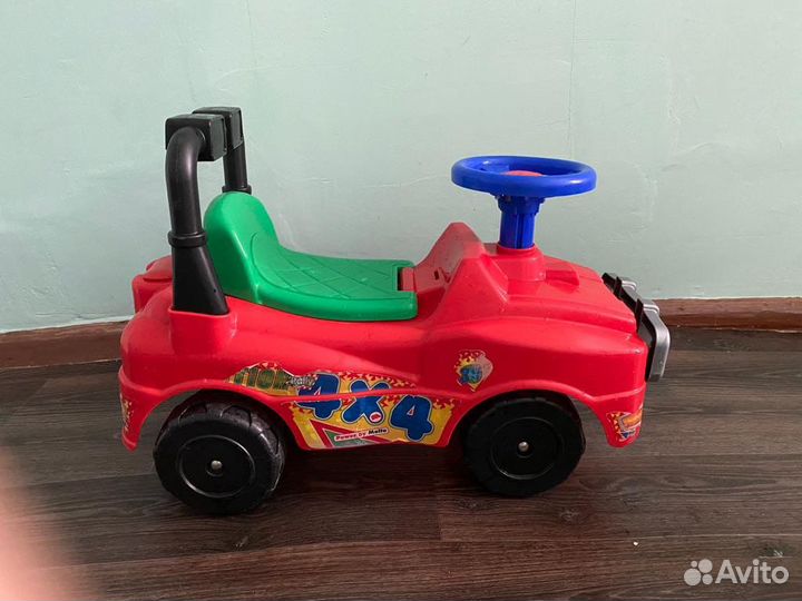 Машинка-каталка