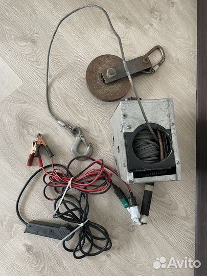 Лебедка электрическая автомобильная