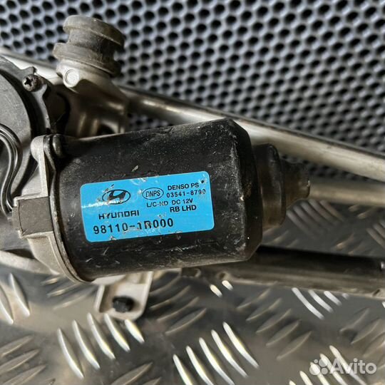 Трапеция стеклоочистителей Hyundai Solaris