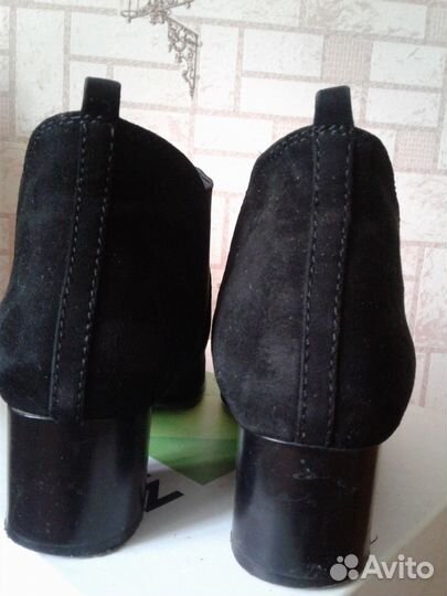 Ботинки женские 38 размера кожаные