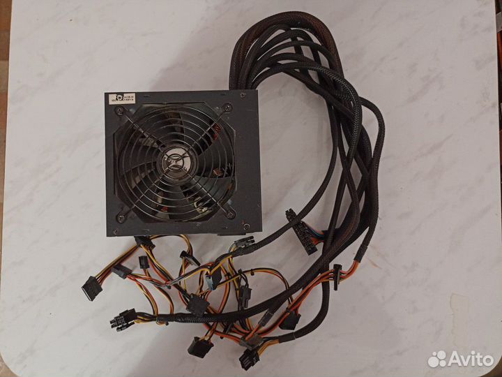 Блок питания zalman 600W