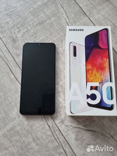 Samsung Galaxy A50, 4/64 ГБ