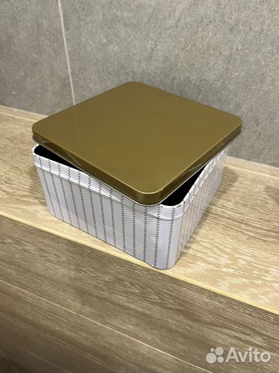 Жестяная коробка икеа