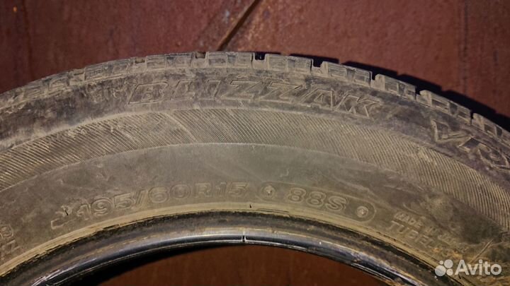Bridgestone Blizzak VRX 195/60 R15 S