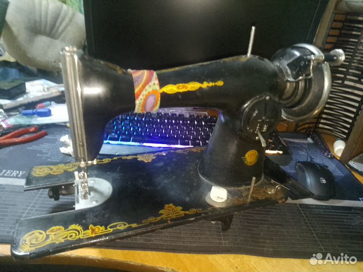 Швейная машинка ручная