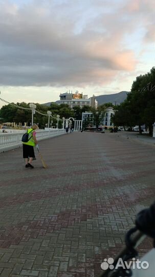 Уборщик территории, дворник