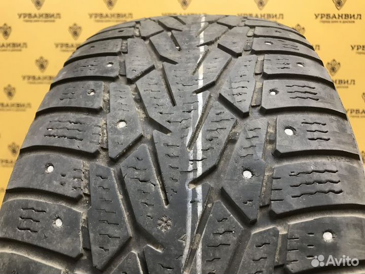 Nokian Tyres Hakkapeliitta 7 215/60 R16 99T